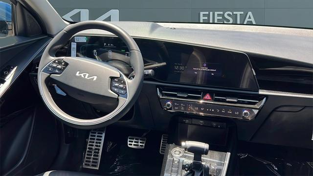 new 2025 Kia Niro car