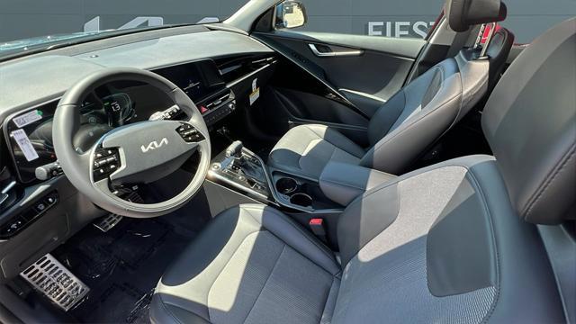 new 2025 Kia Niro car