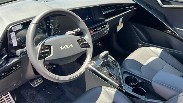 new 2025 Kia Niro car