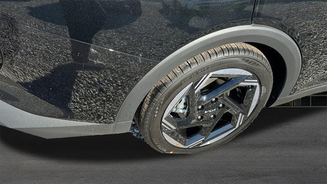 new 2025 Kia K4 car, priced at $25,145