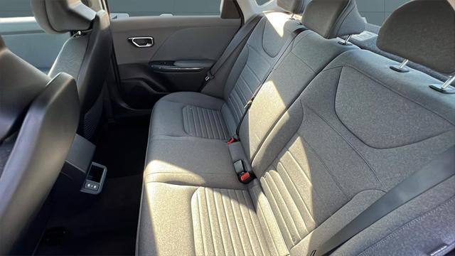 new 2025 Kia K4 car