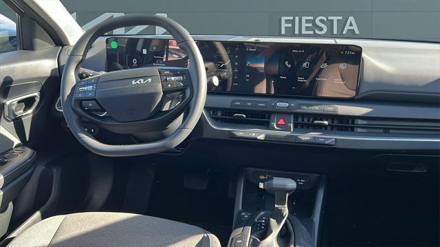 new 2025 Kia K4 car