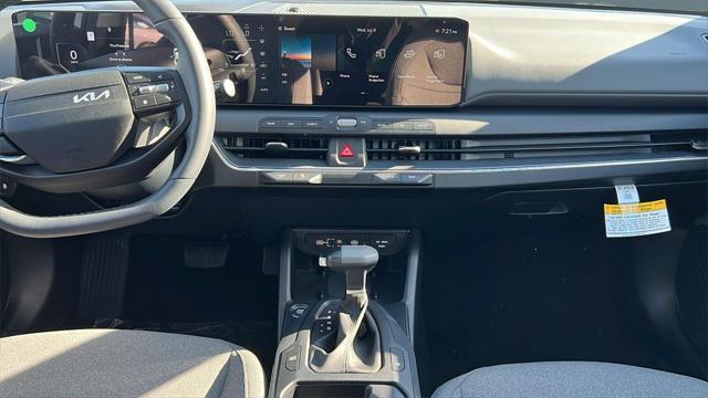 new 2025 Kia K4 car