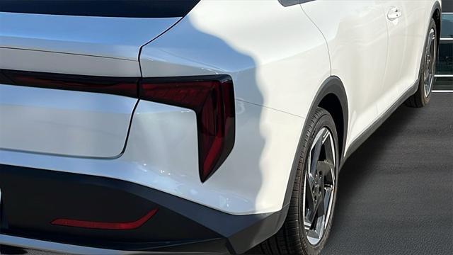 new 2025 Kia K4 car