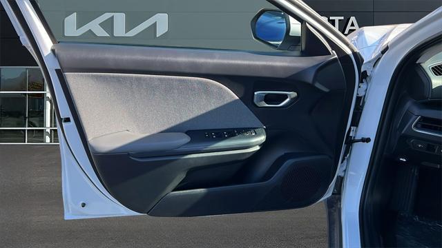 new 2025 Kia K4 car