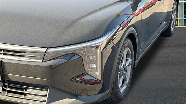 new 2025 Kia K4 car