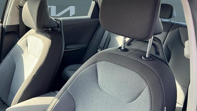 new 2025 Kia K4 car