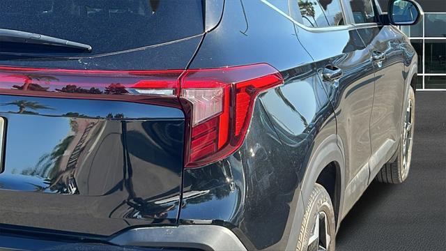 new 2025 Kia Seltos car, priced at $27,209