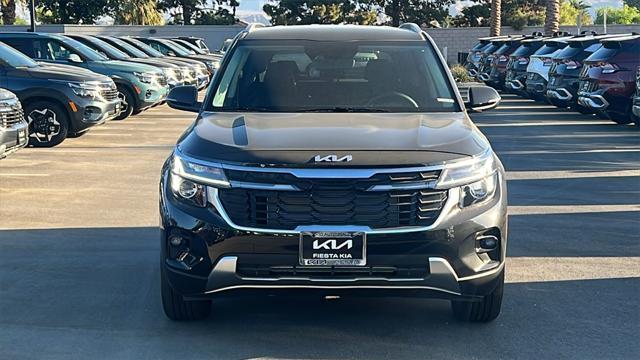 new 2025 Kia Seltos car, priced at $28,050