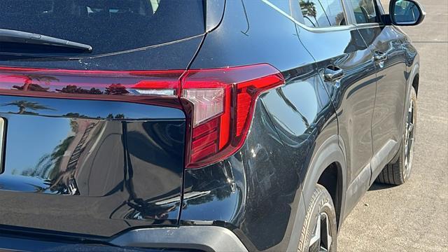 new 2025 Kia Seltos car, priced at $27,209