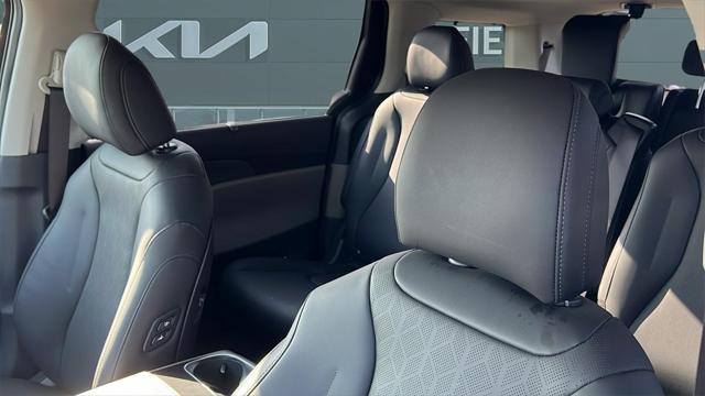new 2026 Kia Carnival car