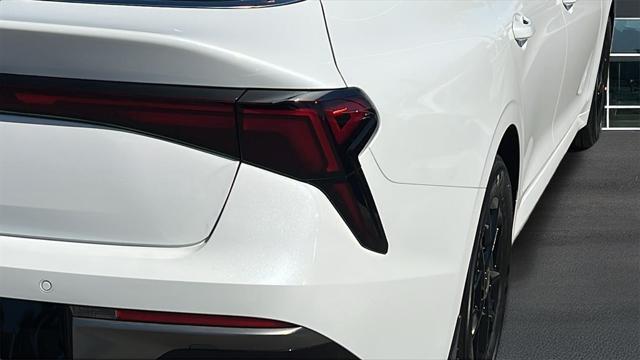 new 2025 Kia K5 car, priced at $29,100
