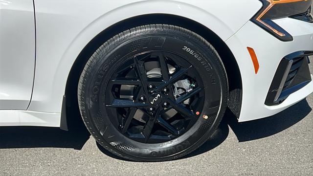 new 2025 Kia K5 car, priced at $29,100