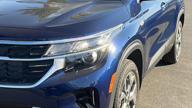 new 2025 Kia Seltos car, priced at $26,335