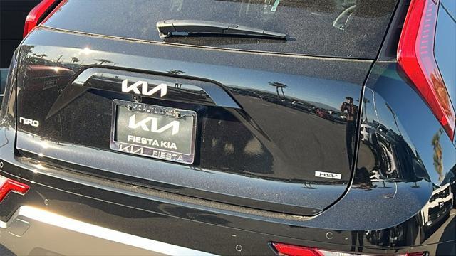 new 2025 Kia Niro car, priced at $35,105
