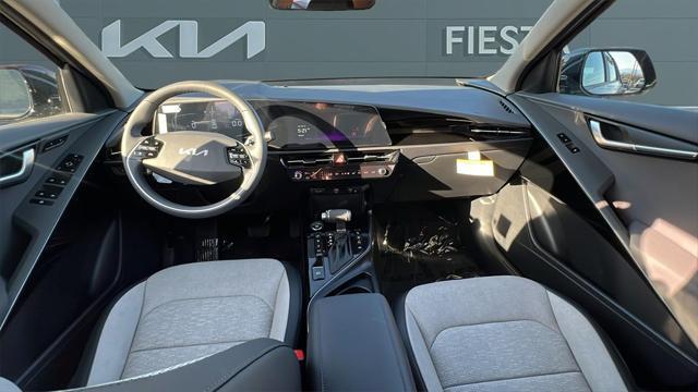 new 2025 Kia Niro car, priced at $35,105