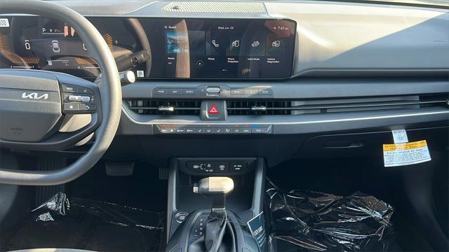 new 2025 Kia K4 car