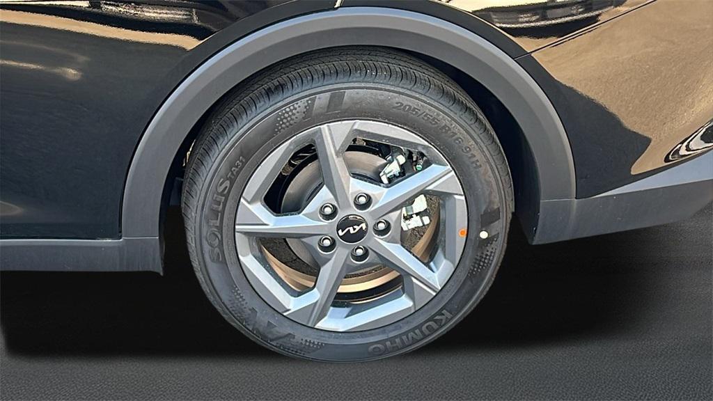 new 2025 Kia K4 car, priced at $24,165