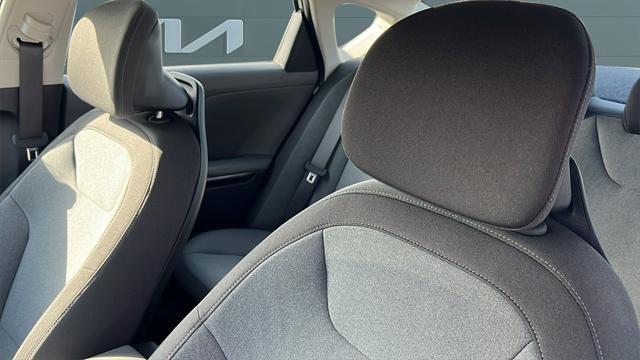 new 2025 Kia K4 car