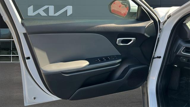 new 2025 Kia K4 car