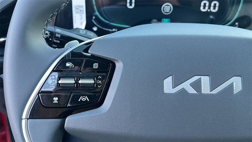 new 2025 Kia Niro car, priced at $31,930