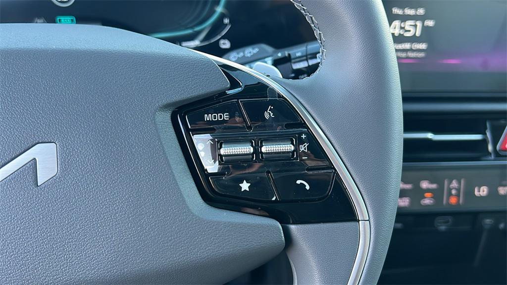new 2025 Kia Niro car, priced at $31,930
