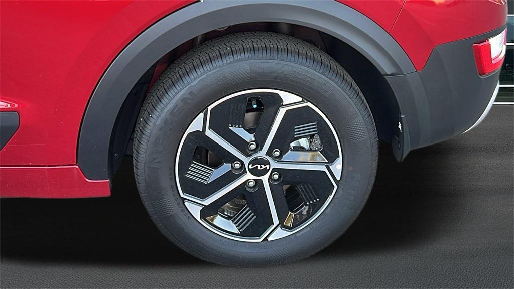 new 2025 Kia Niro car, priced at $31,930