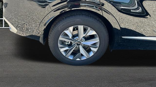 new 2025 Kia Sportage car, priced at $33,002