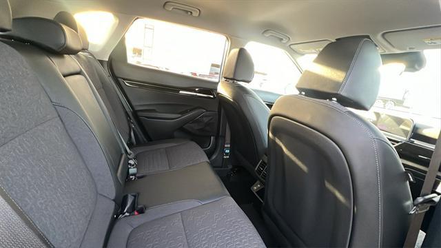 new 2025 Kia Seltos car, priced at $26,715