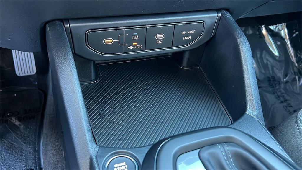 new 2025 Kia K4 car, priced at $24,185