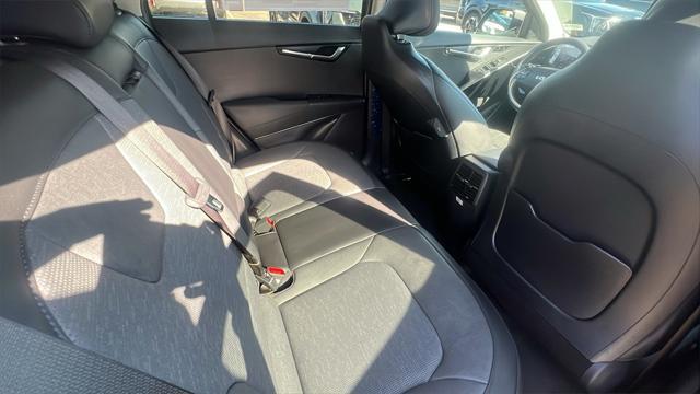 new 2025 Kia Niro EV car