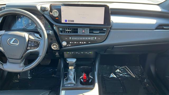 used 2024 Lexus ES 350 car, priced at $44,688