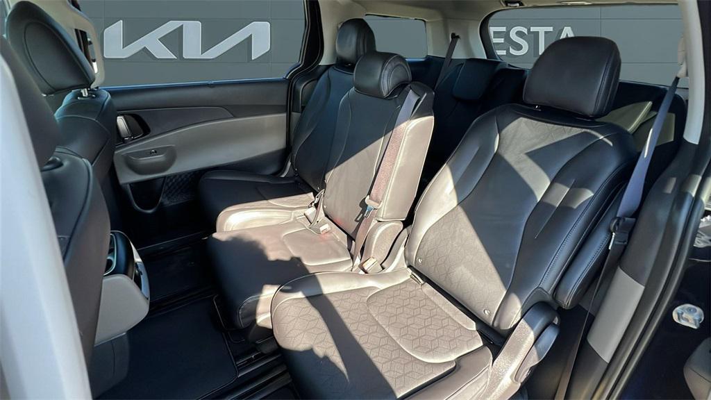 new 2026 Kia Carnival Hybrid car, priced at $45,065