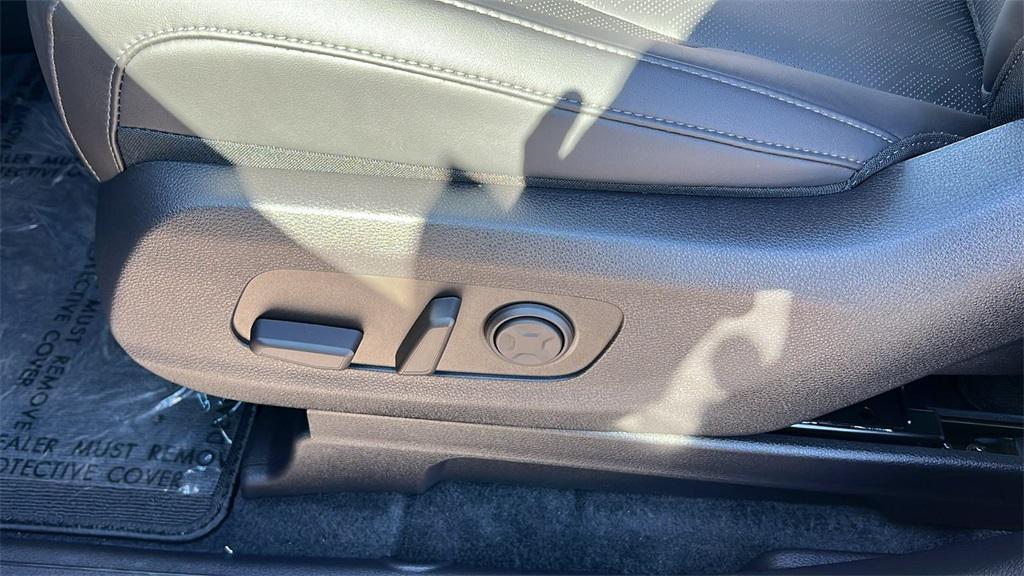 new 2026 Kia Carnival Hybrid car, priced at $45,065