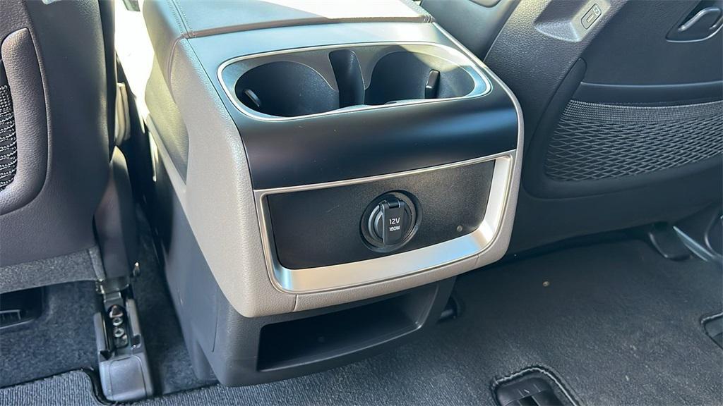 new 2026 Kia Carnival Hybrid car, priced at $45,065