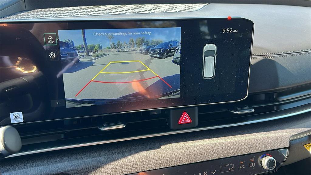 new 2026 Kia Carnival Hybrid car, priced at $45,065