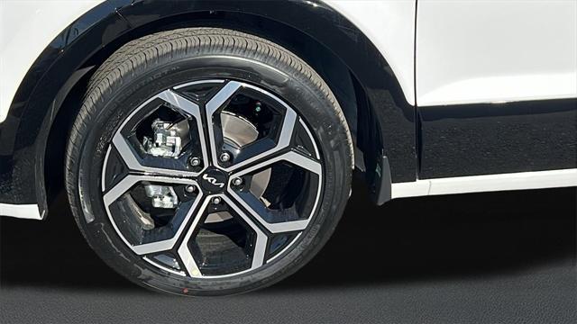 new 2025 Kia Niro car