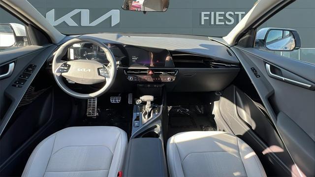 new 2025 Kia Niro car