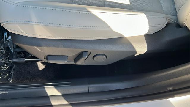 new 2025 Kia Niro car