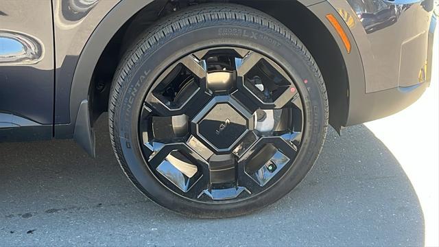 new 2025 Kia Sorento car, priced at $43,490