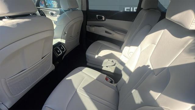 new 2025 Kia Sorento car, priced at $43,490