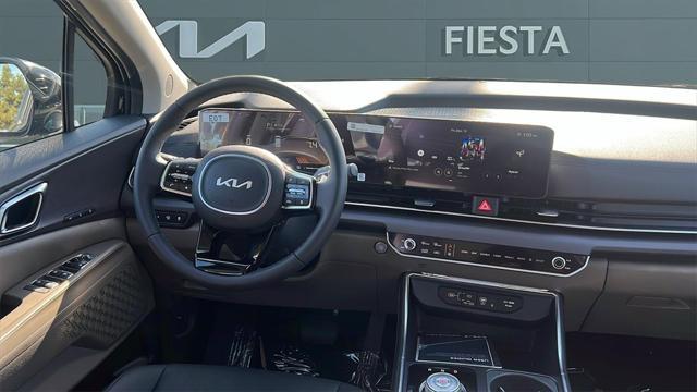 new 2025 Kia Carnival Hybrid car, priced at $44,027