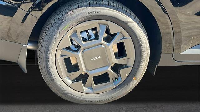 new 2025 Kia Carnival Hybrid car, priced at $44,027