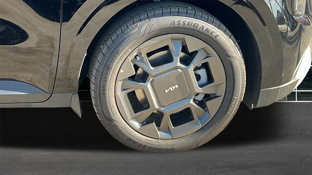 new 2025 Kia Carnival Hybrid car, priced at $44,027