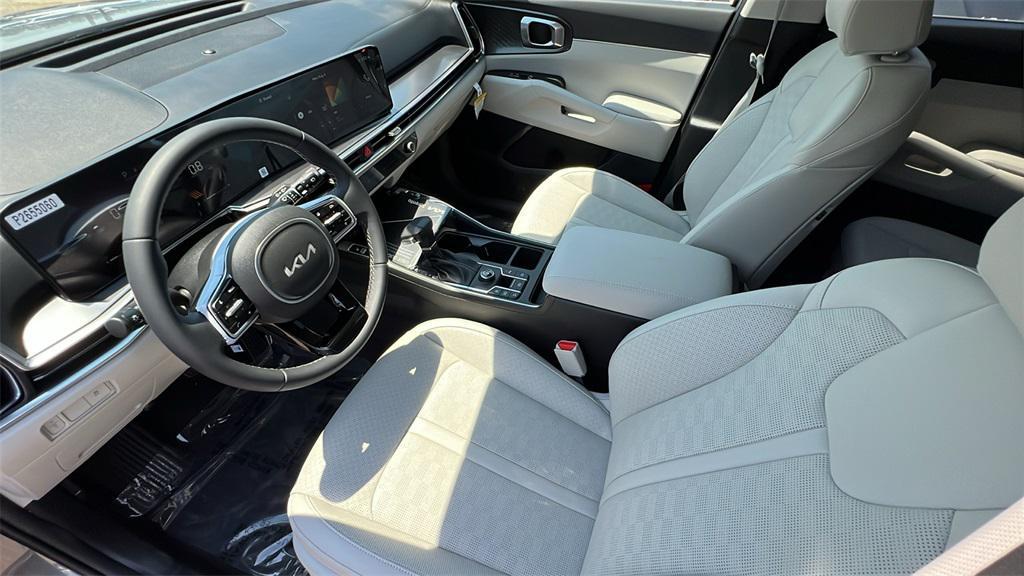 new 2025 Kia Sorento car, priced at $38,010