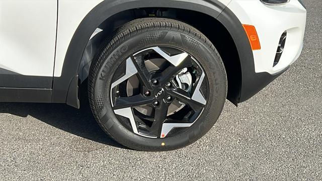 new 2025 Kia Seltos car, priced at $28,670