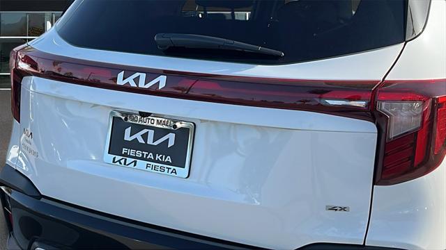 new 2025 Kia Seltos car, priced at $28,670