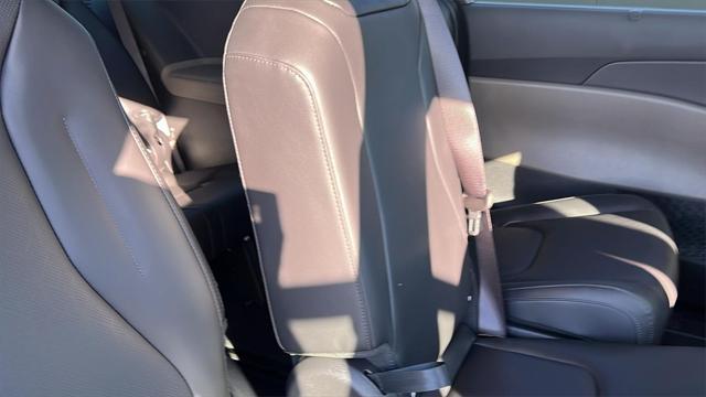 new 2025 Kia Carnival car, priced at $41,097