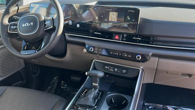 new 2025 Kia Carnival car, priced at $41,097