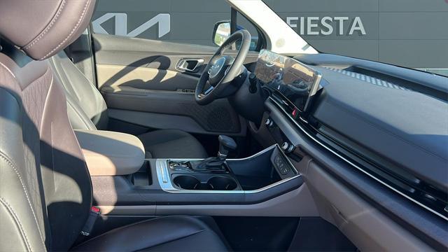new 2025 Kia Carnival car, priced at $41,097